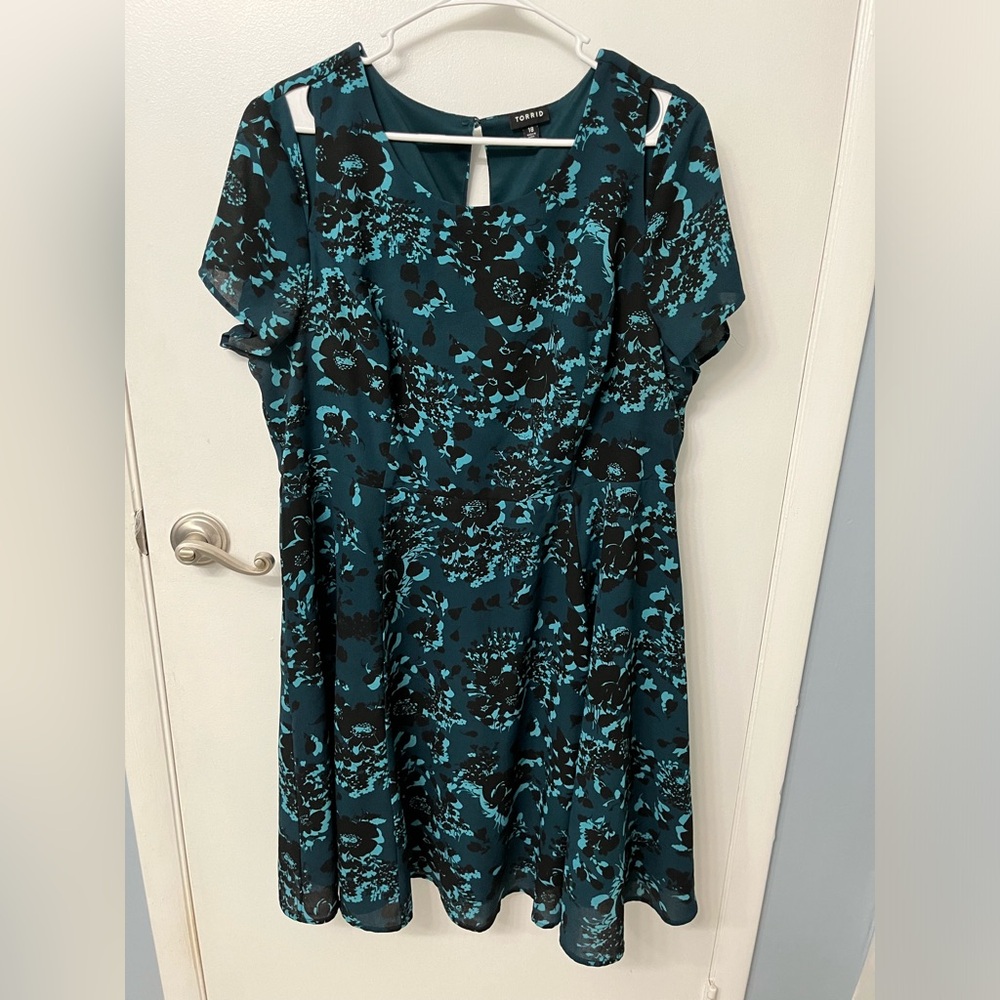 Torrid Georgette Floral Skater Dress Size 18